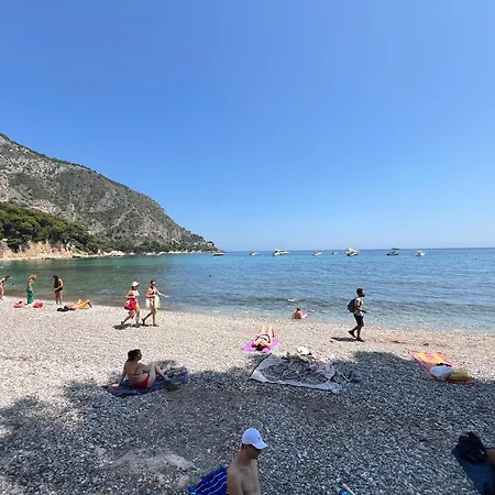 Apartment Eze, Beaches *